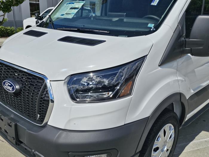 2026 Ford Transit-250-10
