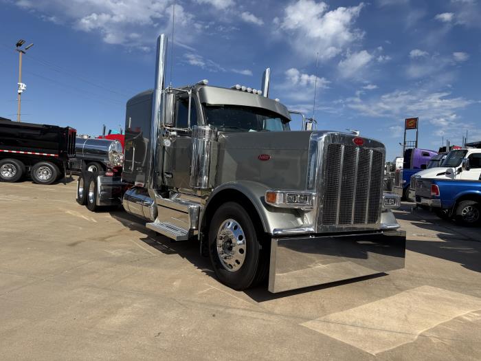 2027 Peterbilt 589-8
