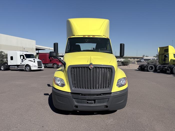 2023 International LT625-8