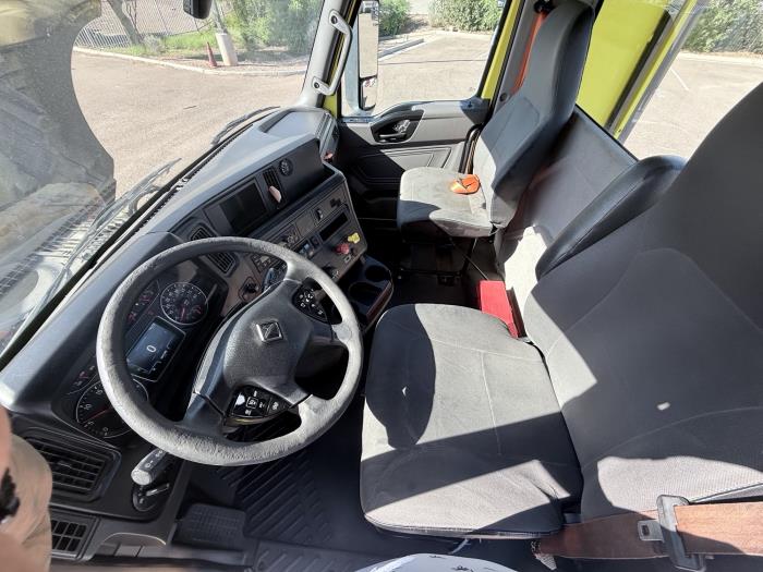 2023 International LT625-10