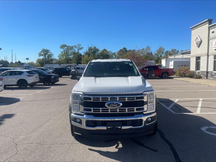 2026 Ford F-550-1