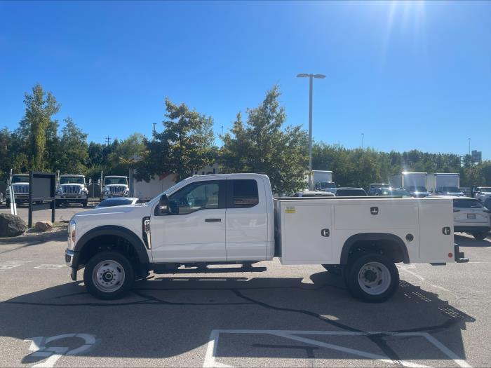 2026 Ford F-550-9
