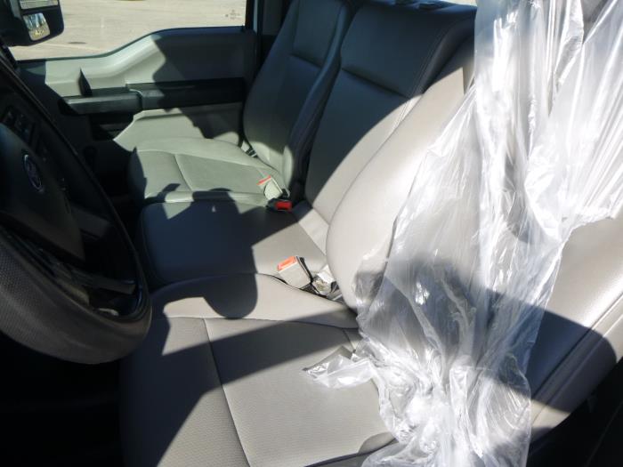2018 Ford F-550-11