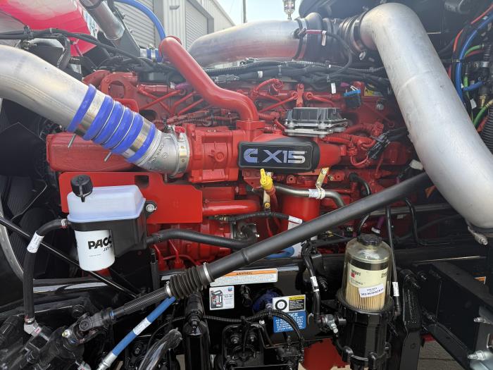 2027 Peterbilt 589-27