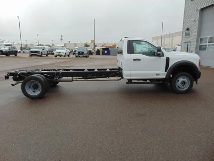 2027 Ford F-550-5