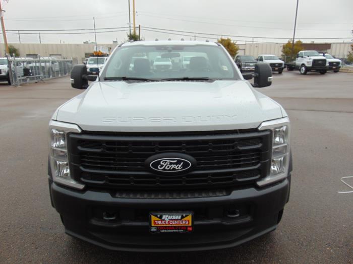 2027 Ford F-550-7
