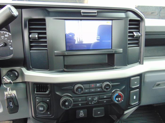 2027 Ford F-550-11