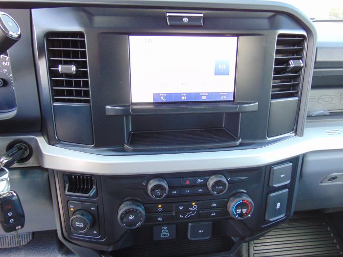 2027 Ford F-550-13