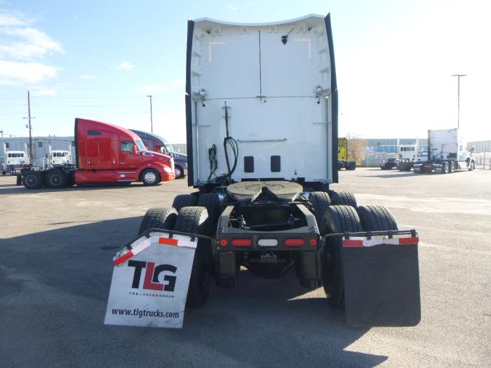 2023 Peterbilt 579-3