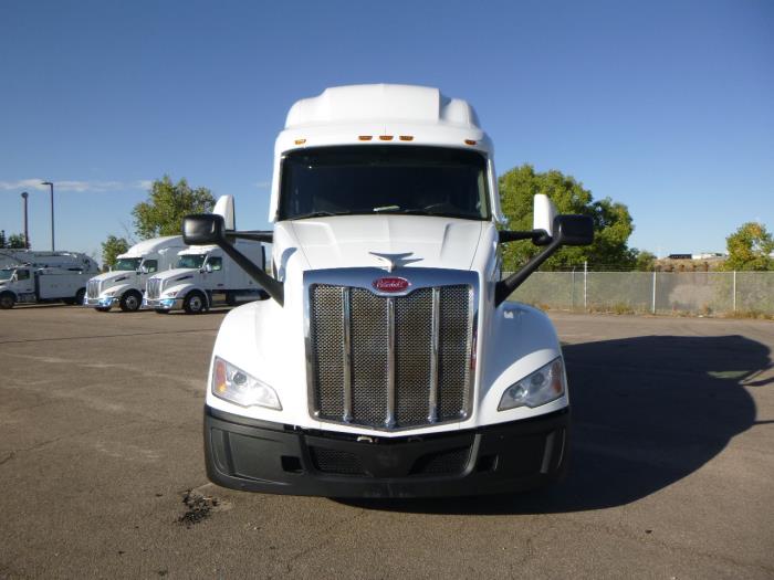 2023 Peterbilt 579-7