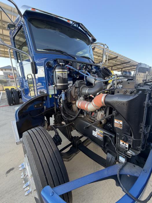 2021 Peterbilt 348-7