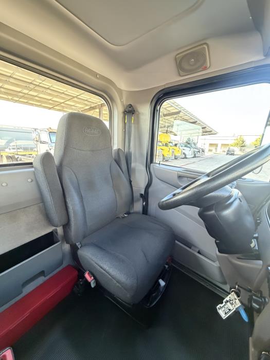 2021 Peterbilt 348-15