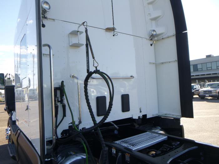 2023 Peterbilt 579-30