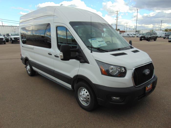 2027 Ford Transit-350-8