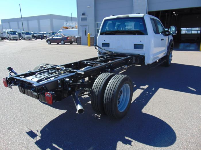 2027 Ford F-550-5