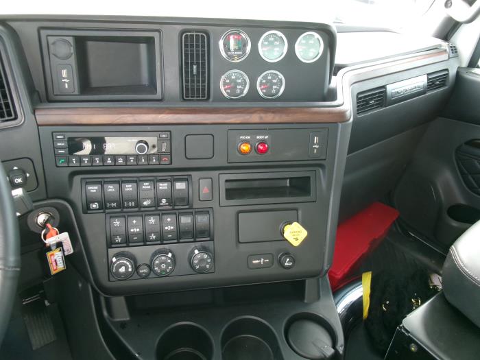 2026 International HX620-13