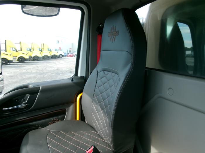 2026 International HX620-15