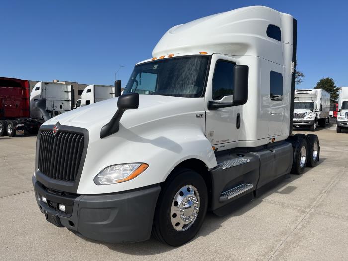 2021 International LT625-0