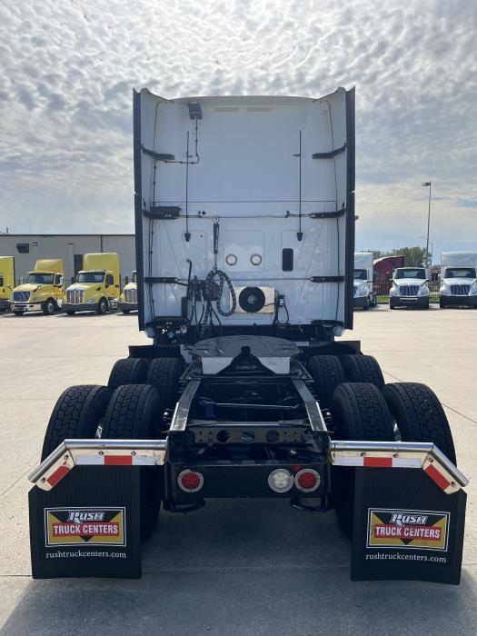 2021 International LT625-4