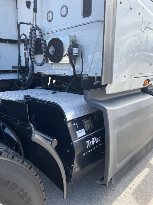 2021 International LT625-6