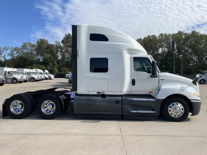 2021 International LT625-8