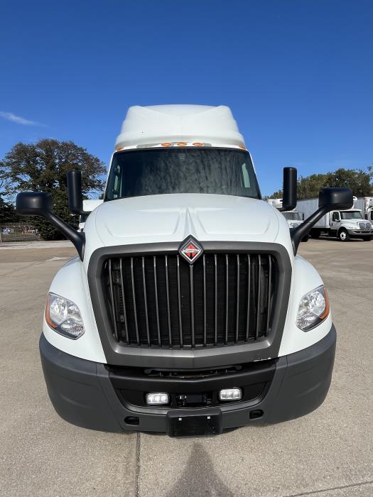2021 International LT625-10