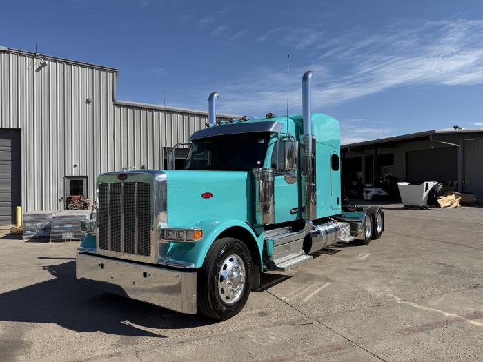 2027 Peterbilt 589-1