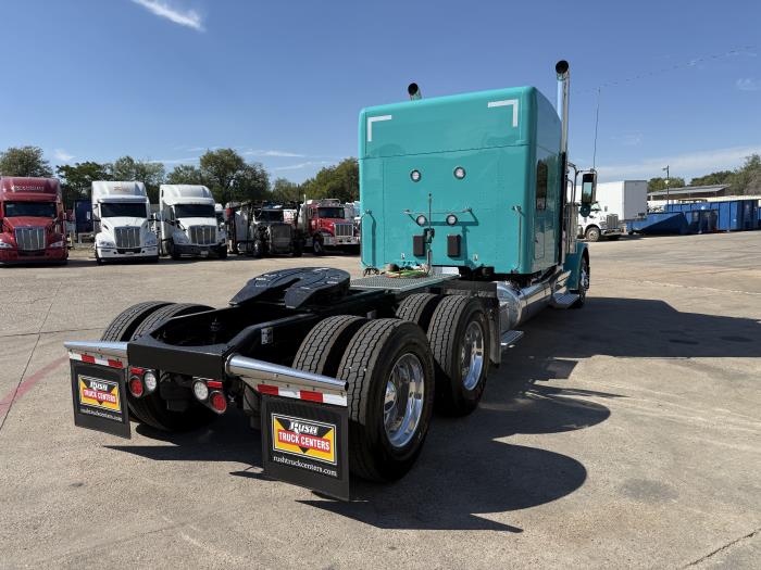 2027 Peterbilt 589-8