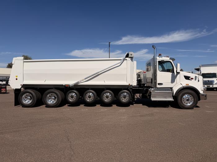 2027 Peterbilt 567-9