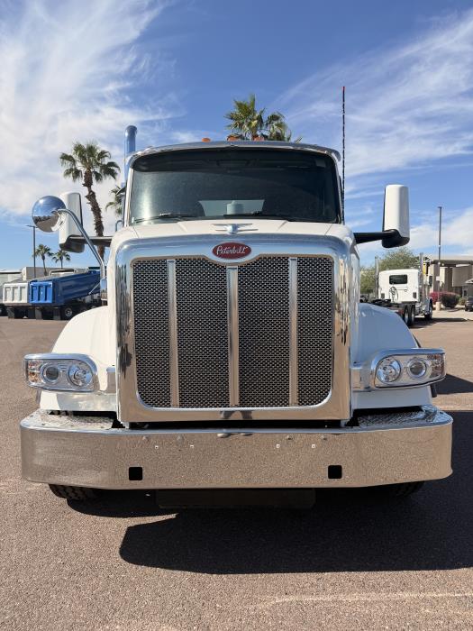 2027 Peterbilt 567-1