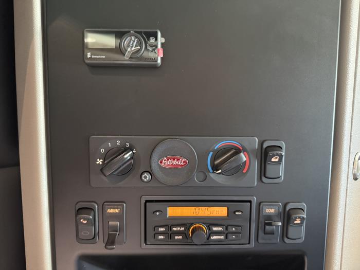 2027 Peterbilt 589-53
