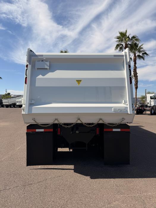 2027 Peterbilt 567-6