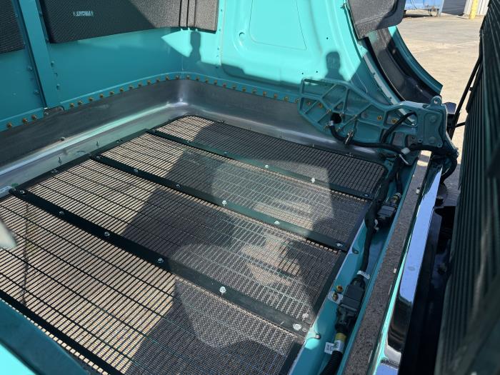 2027 Peterbilt 589-70