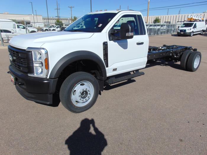 2027 Ford F-550-0