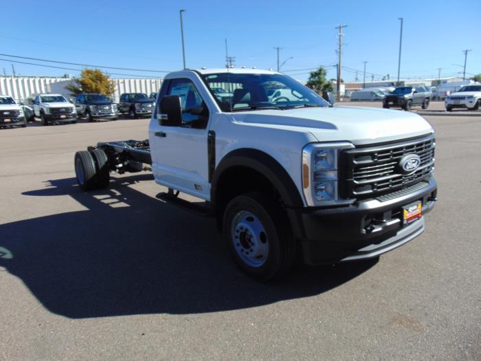 2027 Ford F-550-6