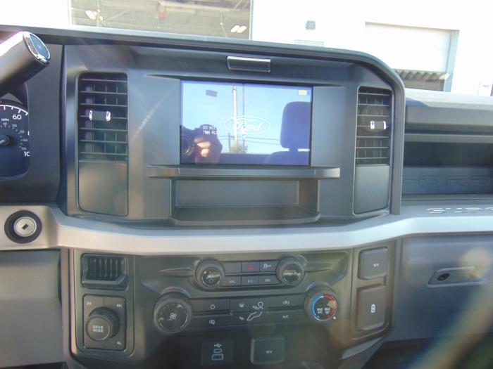 2027 Ford F-550-11