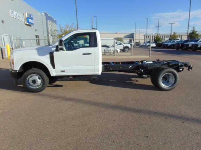 2027 Ford F-350-1