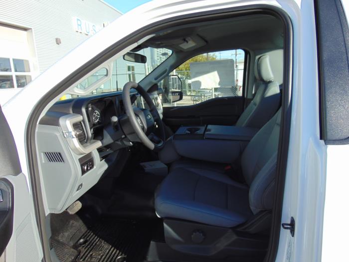 2027 Ford F-350-8