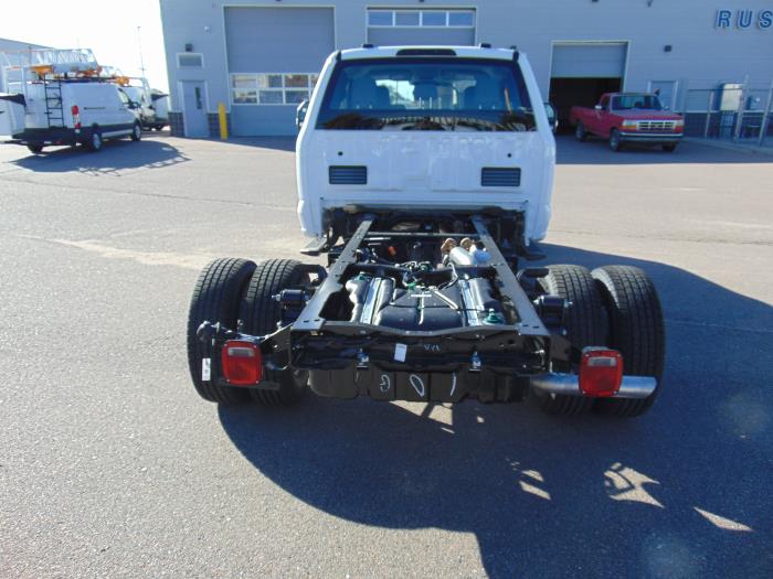 2027 Ford F-350-3