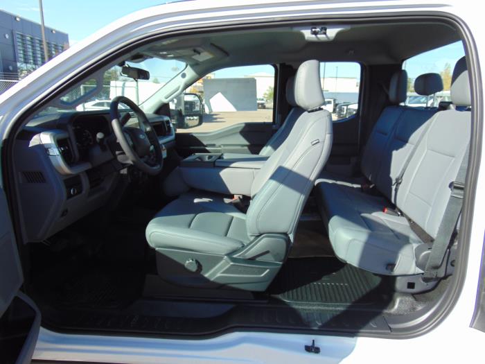 2027 Ford F-350-8