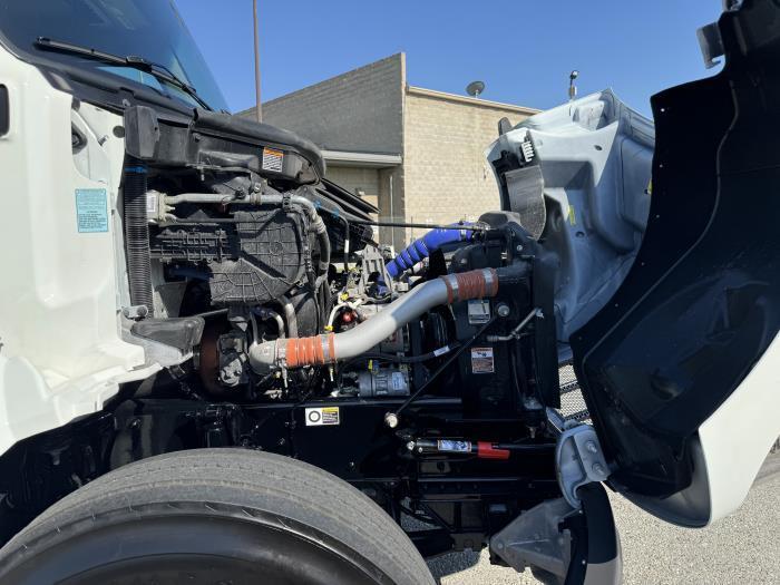 2024 Peterbilt 536-8