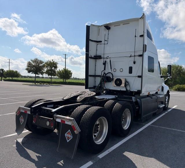 2021 International LT625-4