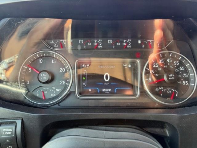 2021 International LT625-10