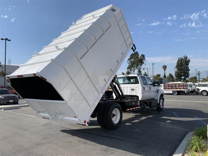 2027 Ford F-650-37
