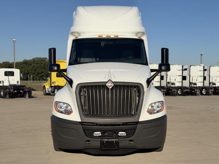 2022 International LT625-1