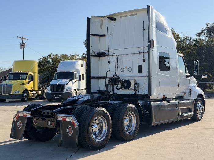 2022 International LT625-4