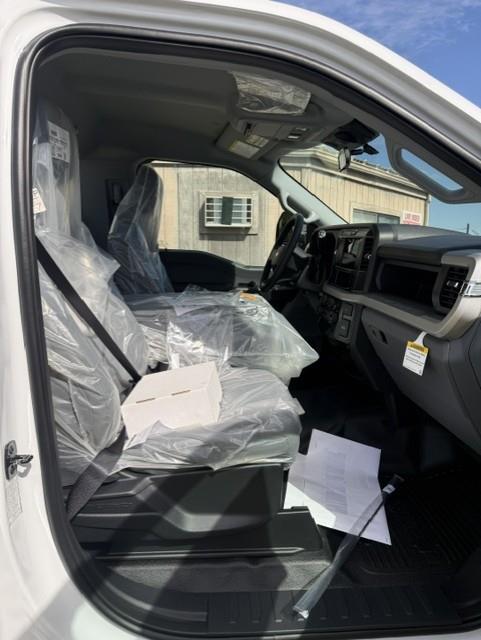 2027 Ford F-550-5