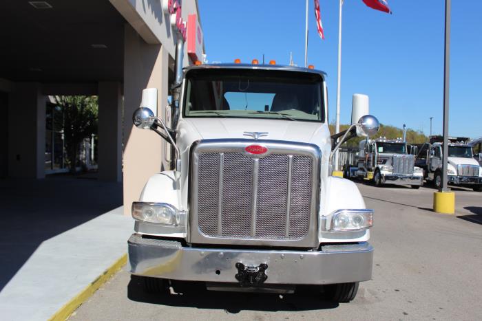 2020 Peterbilt 567-1