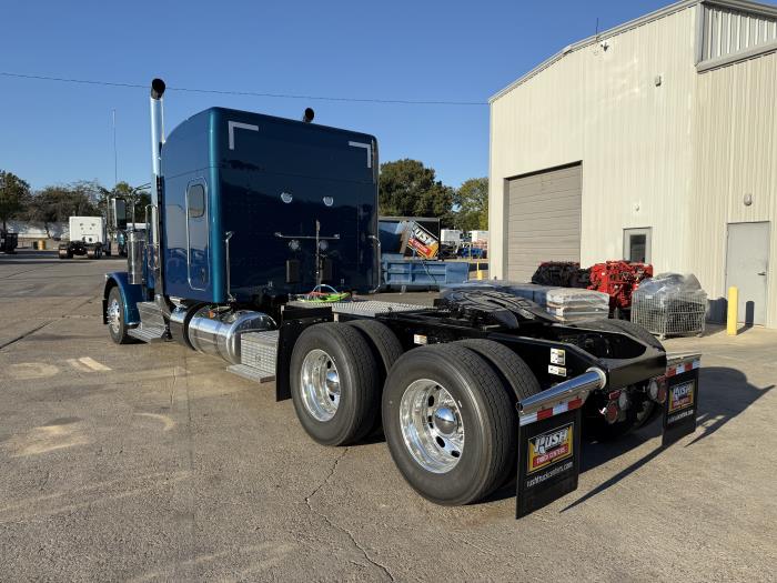 2027 Peterbilt 589-5