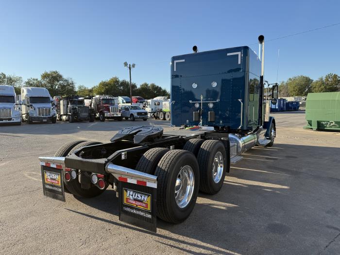 2027 Peterbilt 589-7